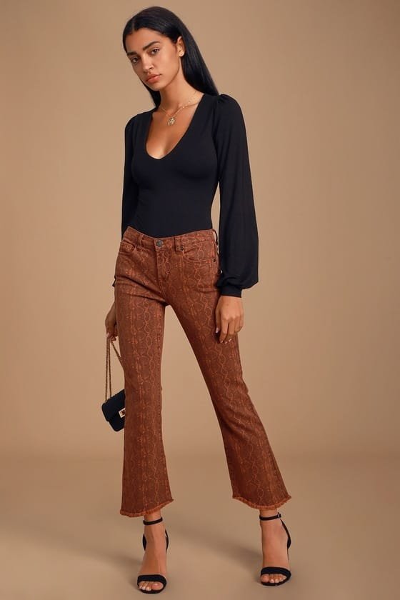 V-neck Balloon Sleeve Tights - Image 7